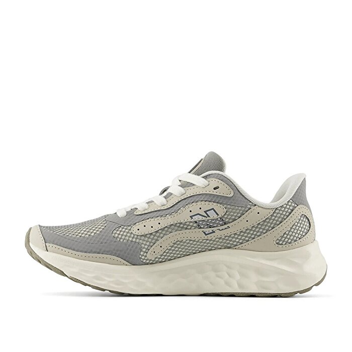 New Balance Fresh Foam Arishi V4 Tiralux Kadın Bej Koşu Ayakkabısı
