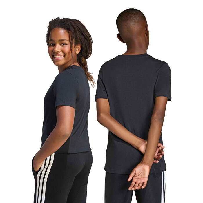 adidas Collegiate Graphic Çocuk Siyah Yuvarlak Yaka Tişört