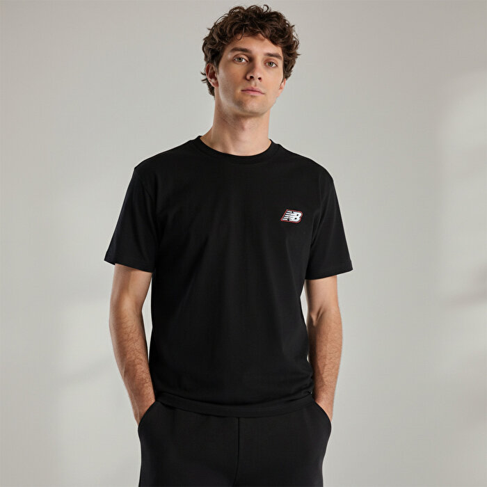 New Balance 1647 Erkek Siyah Tişört