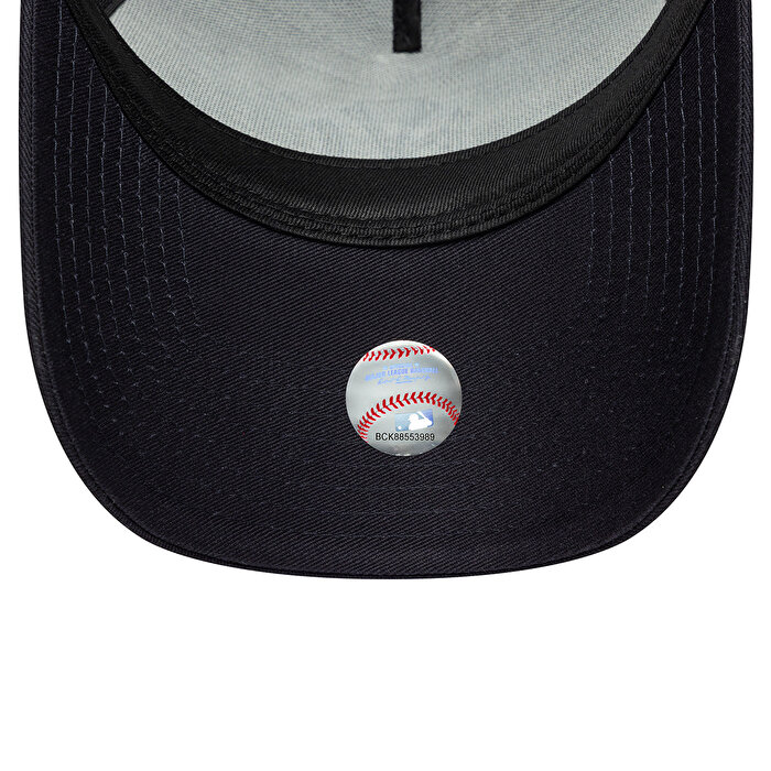 New Era Outline Ef Trucker Neyyan Lacivert Şapka