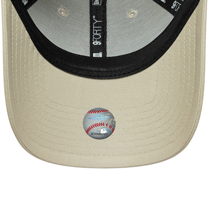 New Era League Essential 9 Forty Neyyan Kadın Bej Şapka