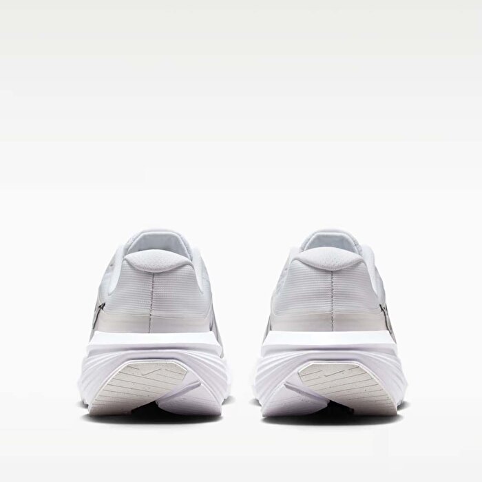 Nike Downshifter 14 Kadın Beyaz Koşu Ayakkabısı