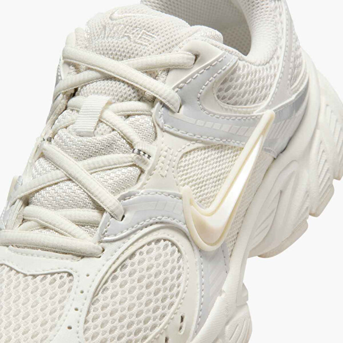 Nike V5 Rnr Kadın Bej Spor Ayakkabı