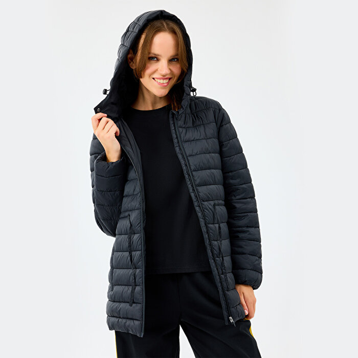 Skechers Lightweight Quilted Kadın Siyah Kapüşonlu Mont