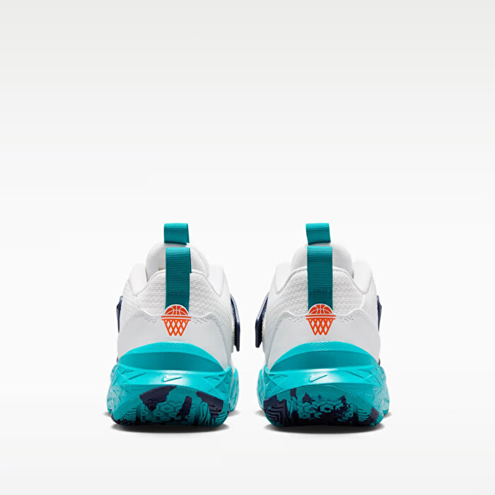 Nike Team Hustle D 12 Çocuk Beyaz Basketbol Ayakkabısı