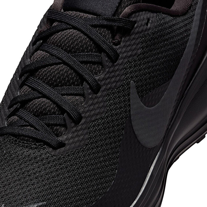 Nike Revolution 8 Erkek Siyah Koşu Ayakkabısı