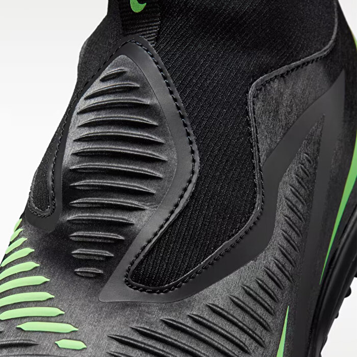 Nike Phantom 6 High Acad Jr Tf Çocuk Siyah Halı Saha Ayakkabısı