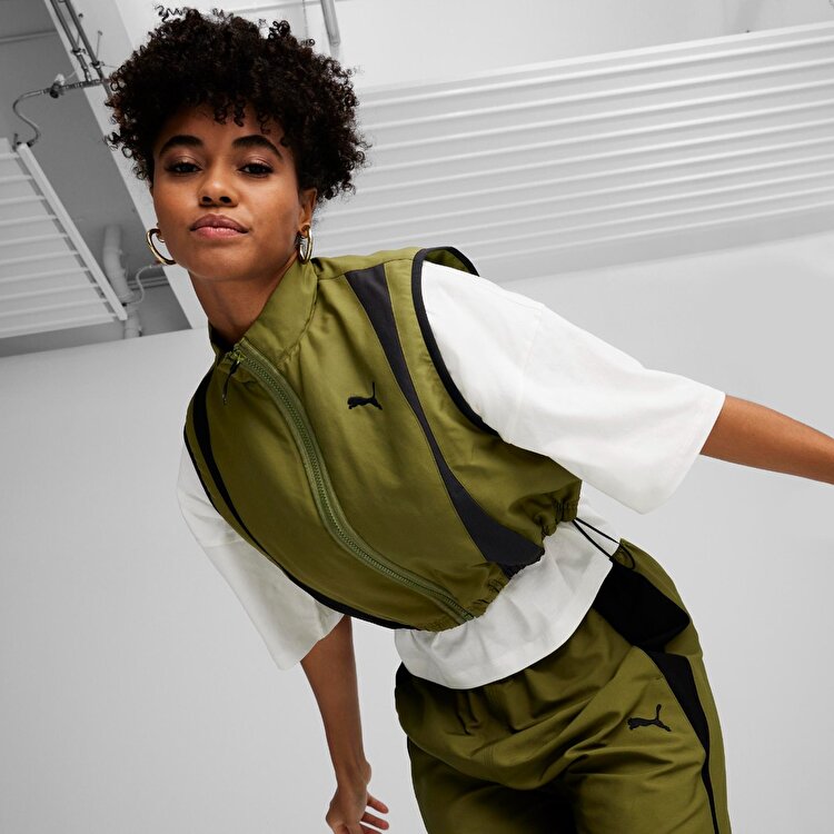 UN3D. BIG DETAIL VEST カーキ Puma Dare To Woven Kadın Yeşil Dik Yaka Yelek 62429933 - Sporthink