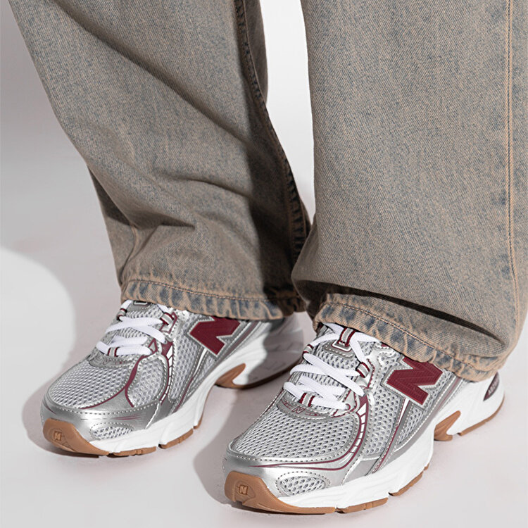 New Balance 740 Gri Spor Ayakkabı - Görsel 5