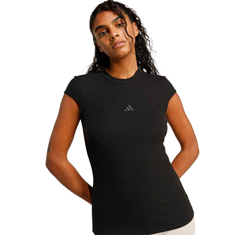 adidas Seasonal Essentials Ribana Kadın Siyah Yuvarlak Yaka Tişört
