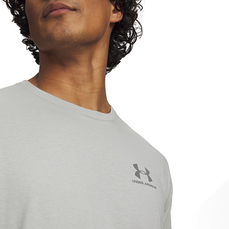 Under Armour Sportstyle Left Chest Erkek Gri Tişört