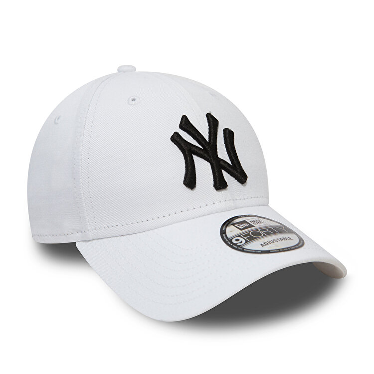 New Era 940 League Basic Neyyan Beyaz Şapka