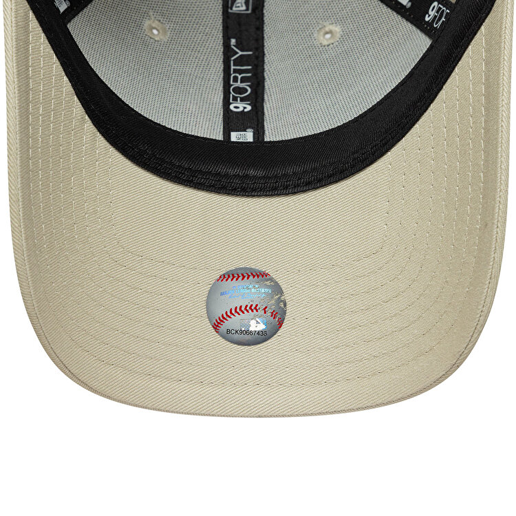 New Era League Essential 9 Forty Neyyan Kadın Bej Şapka