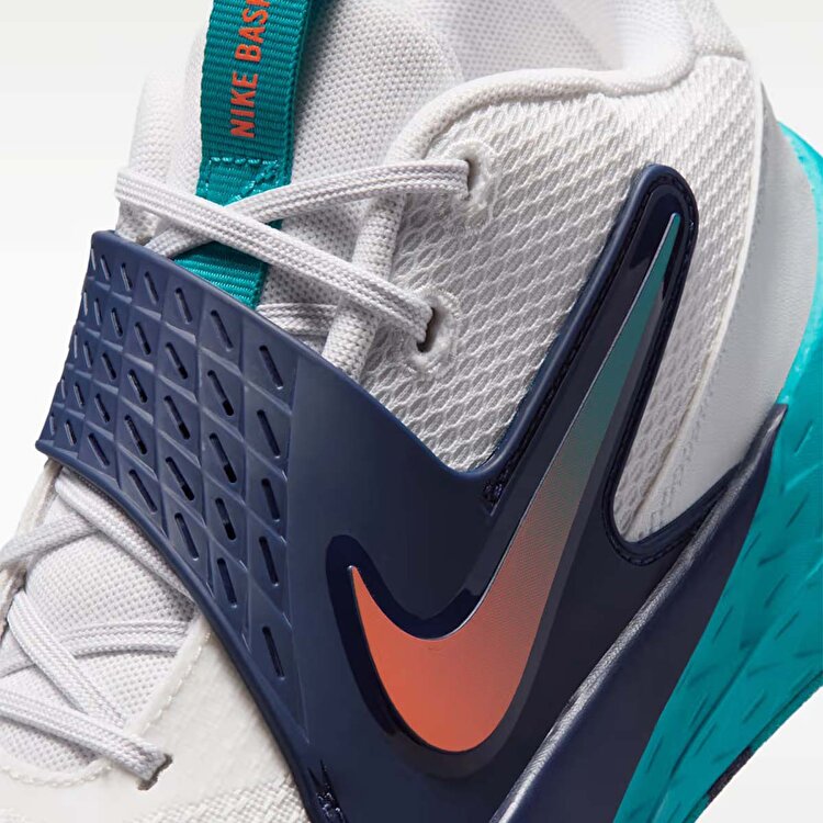 Nike Team Hustle D 12 Çocuk Beyaz Basketbol Ayakkabısı