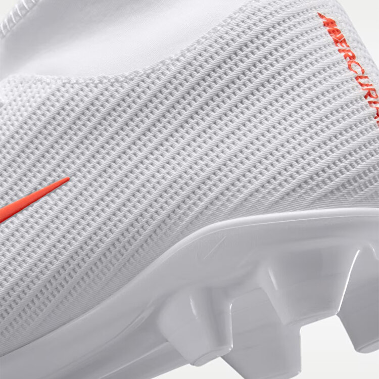 Nike Superfly 11 Club Fg/Mg Çocuk Beyaz Krampon