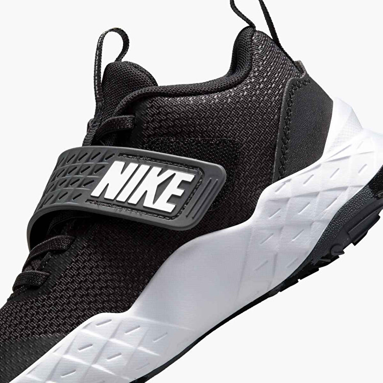 Nike Team Hustle D 12 Çocuk Siyah Basketbol Ayakkabısı