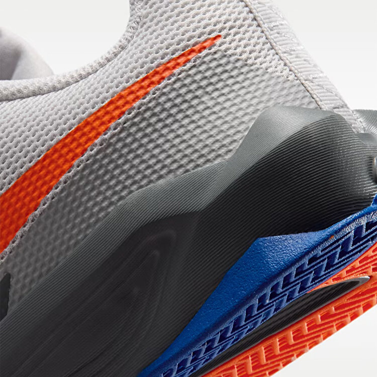 Nike St Dynamite Çocuk Gri Basketbol Ayakkabısı