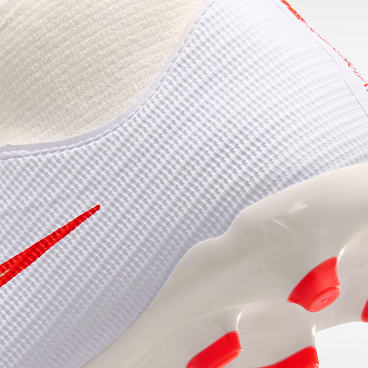 Nike Superfly 11 Academy Fg/Mg Çocuk Beyaz Krampon