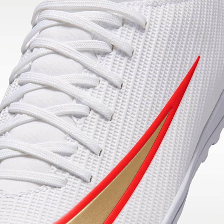 Nike Superfly 11 Club Jr Tf Çocuk Beyaz Halı Saha Ayakkabısı