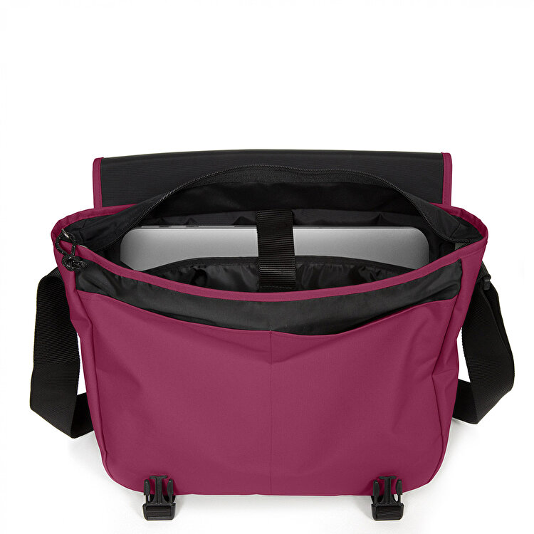 Eastpak Delegate+ Bordo Postacı Çantası