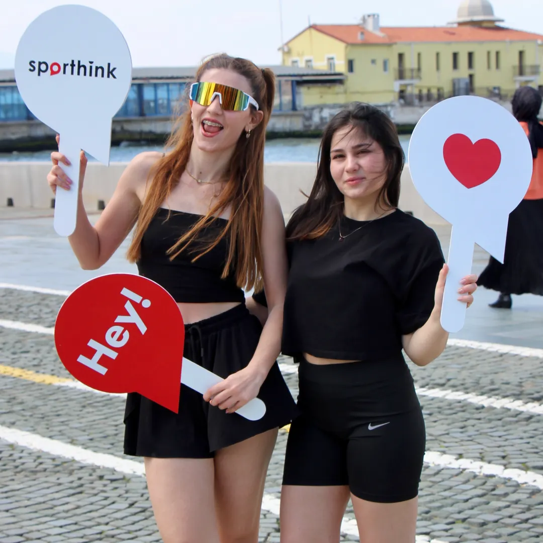 Dünya Sağlık Günü’nde Sporthink ile Kordon’da Enerji Dolu Koşu Deneyimi