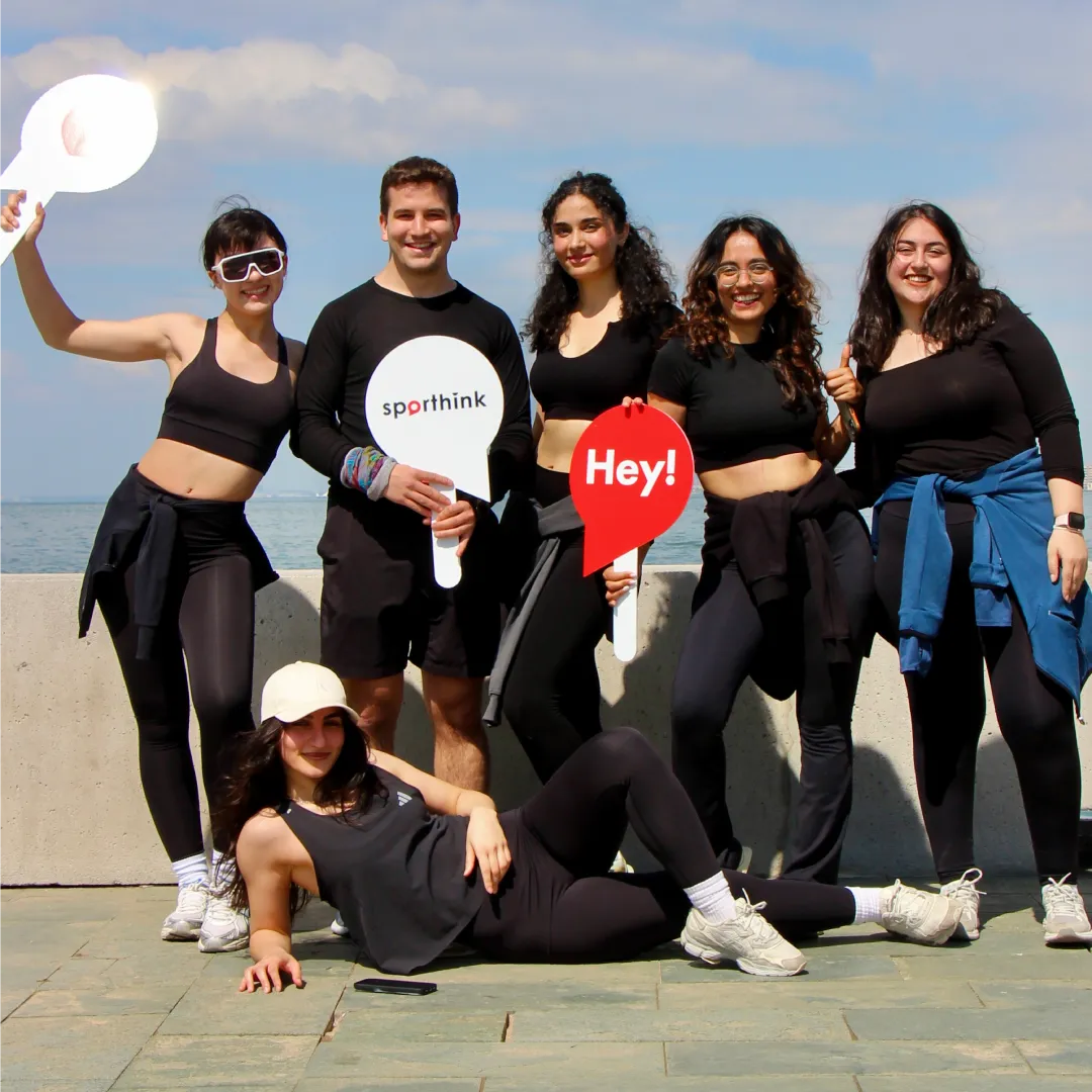 Dünya Sağlık Günü’nde Sporthink ile Kordon’da Enerji Dolu Koşu Deneyimi
