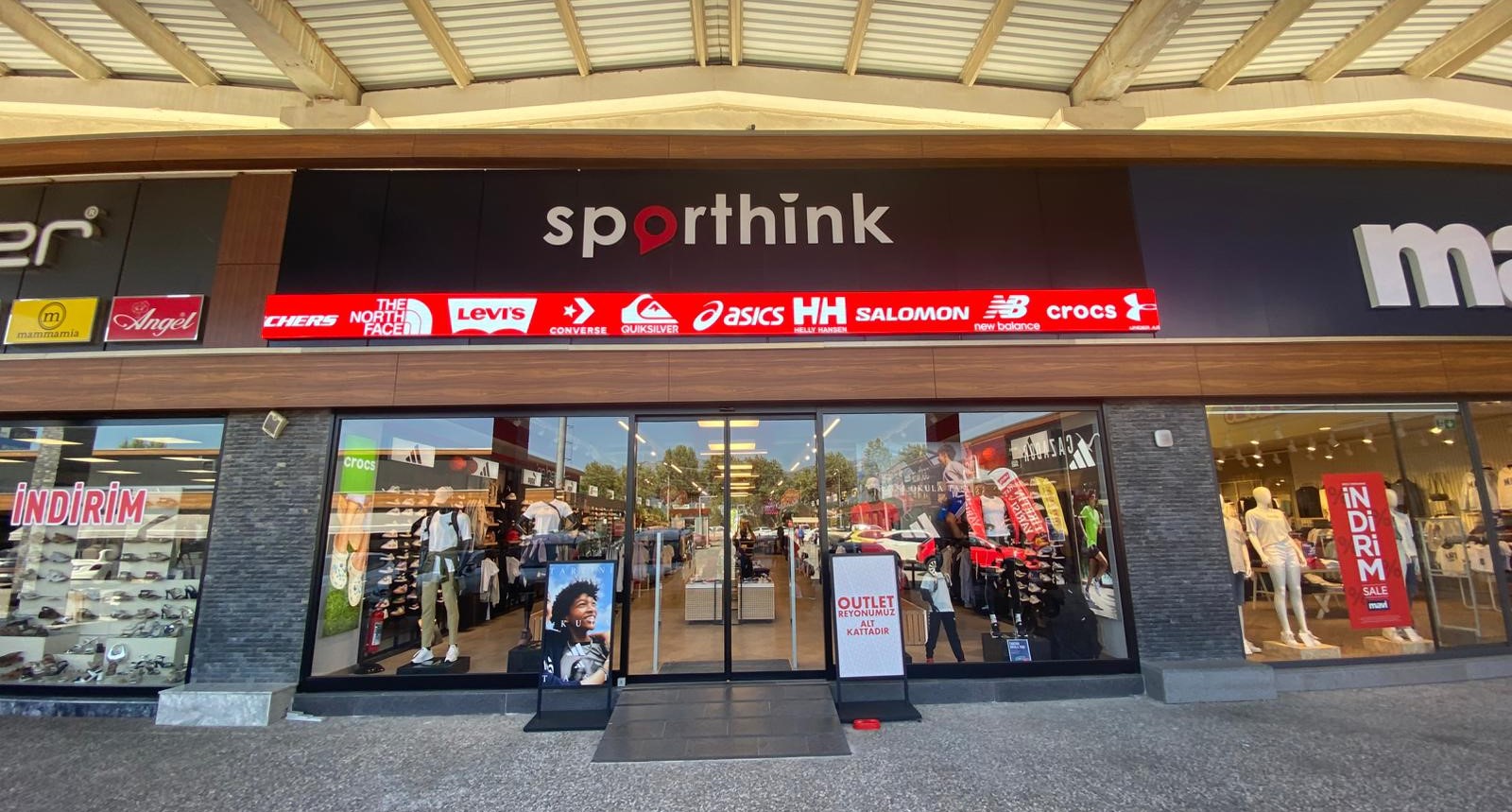 Novada Akhisar Sporthink Mağaza